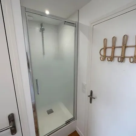 Studette Entierement Renovee Et Lumineuse Apartment *