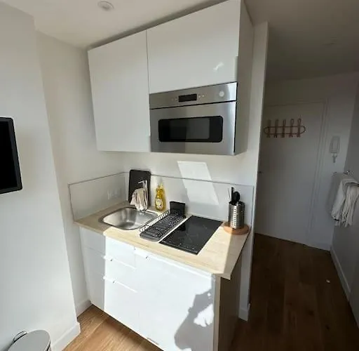 Studette Entierement Renovee Et Lumineuse Caen